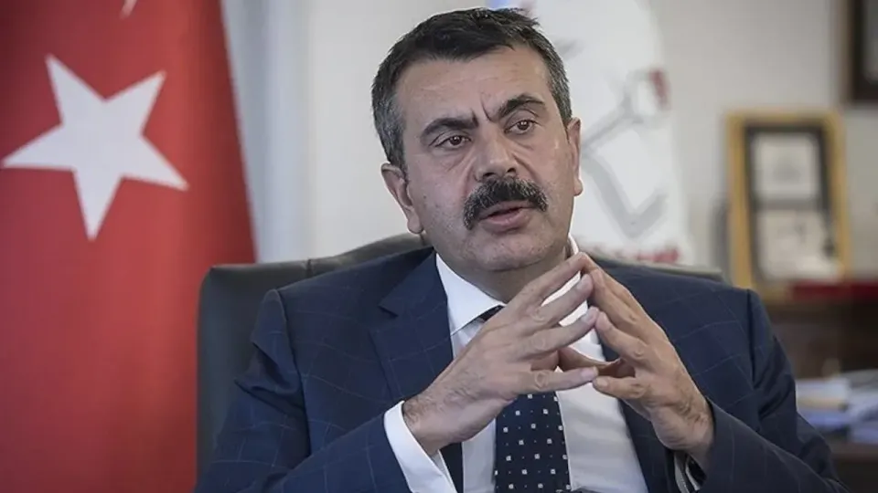 Okul Kayıtlarında Şok Açıklama: Zorunlu Bağış Yasal Değil! Bakan Tekin Açıkladı